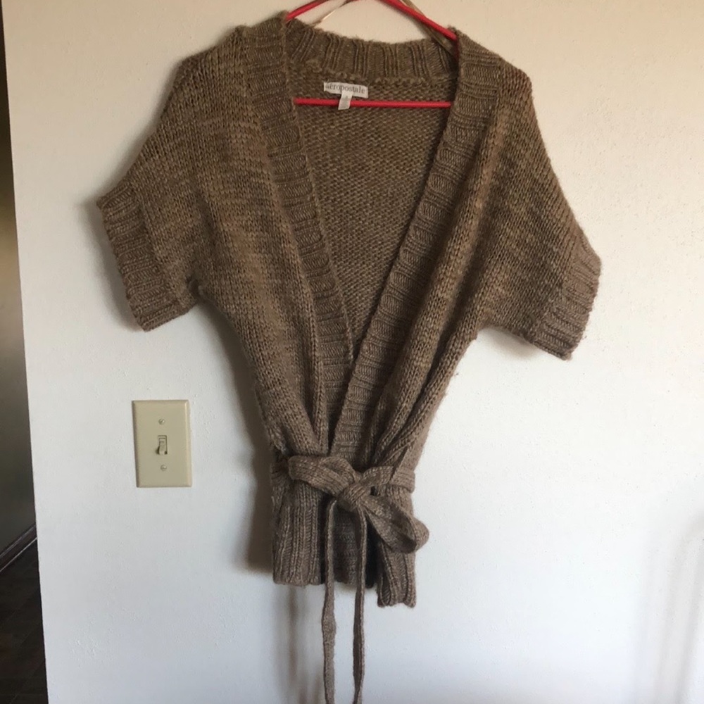 Nice oversized cardigan great for fall and winter!